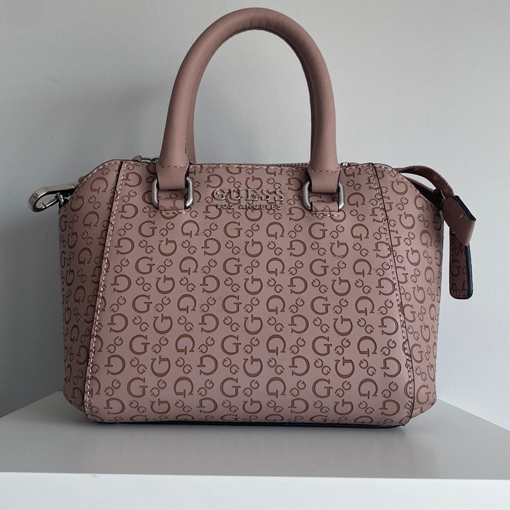 GUESS LA purse with straps included